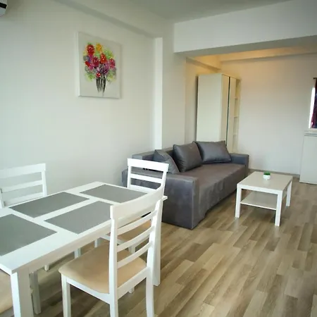 Apartament Bebe Summerland Apartment *
