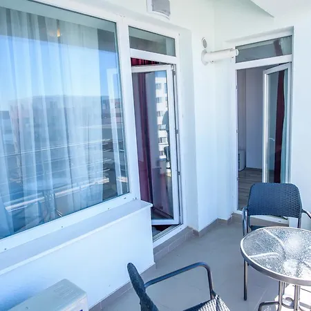Apartament Bebe Summerland Apartmán *